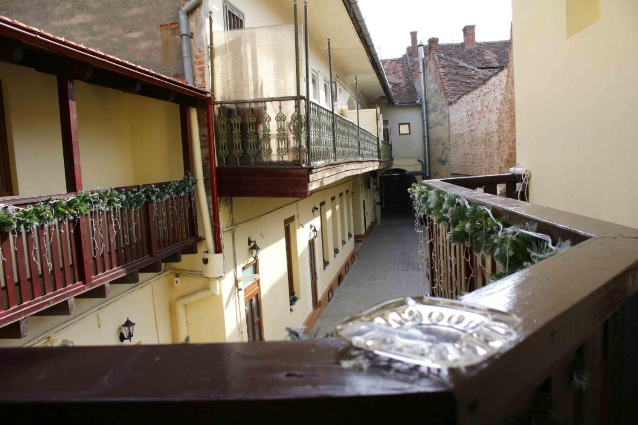 Pensiunea Casa Helis Sibiu Exterior foto